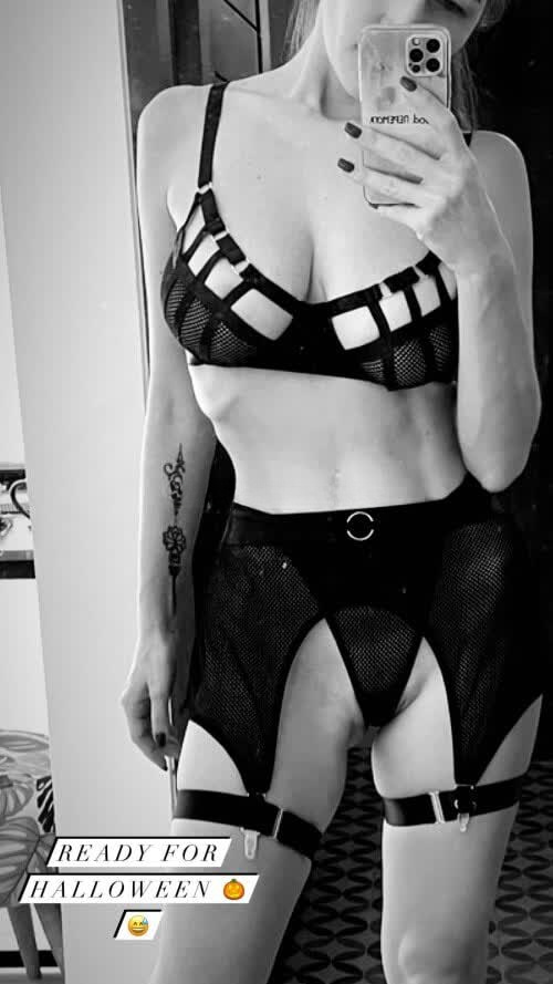 Mia Eden - zdjęcie 2