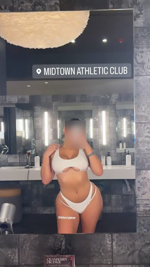 Ariana Ivory - zdjęcie 4